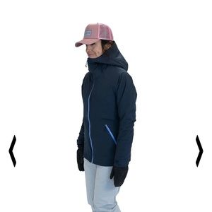 Flylow Daphne Jacket in Elderberry